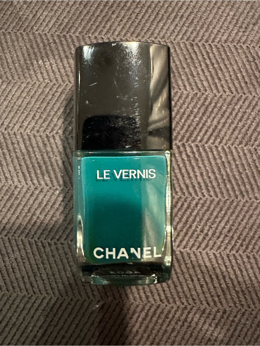 CHANEL Le Vernis Nail Polish - Teal Green Shade